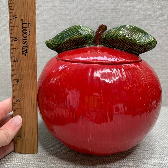 VINTAGE Iandola Ceramic Apple Lidded Jar Bright Red Cookie Leaves and Stem - Picture 11 of 12